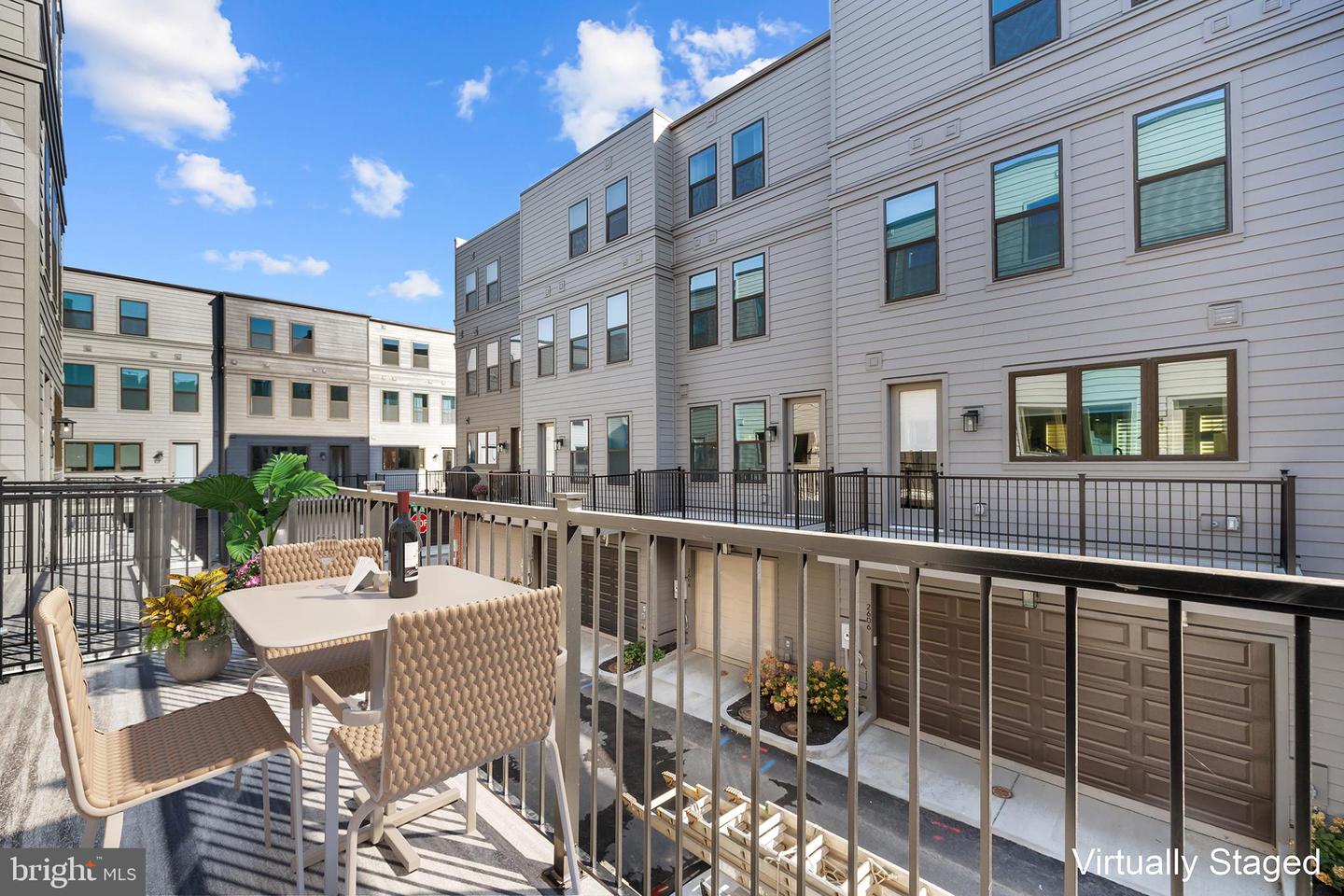 2605 FALL LINE ST, ALEXANDRIA, Virginia 22301, 4 Bedrooms Bedrooms, ,4 BathroomsBathrooms,Residential,For sale,2605 FALL LINE ST,VAAX2051282 MLS # VAAX2051282