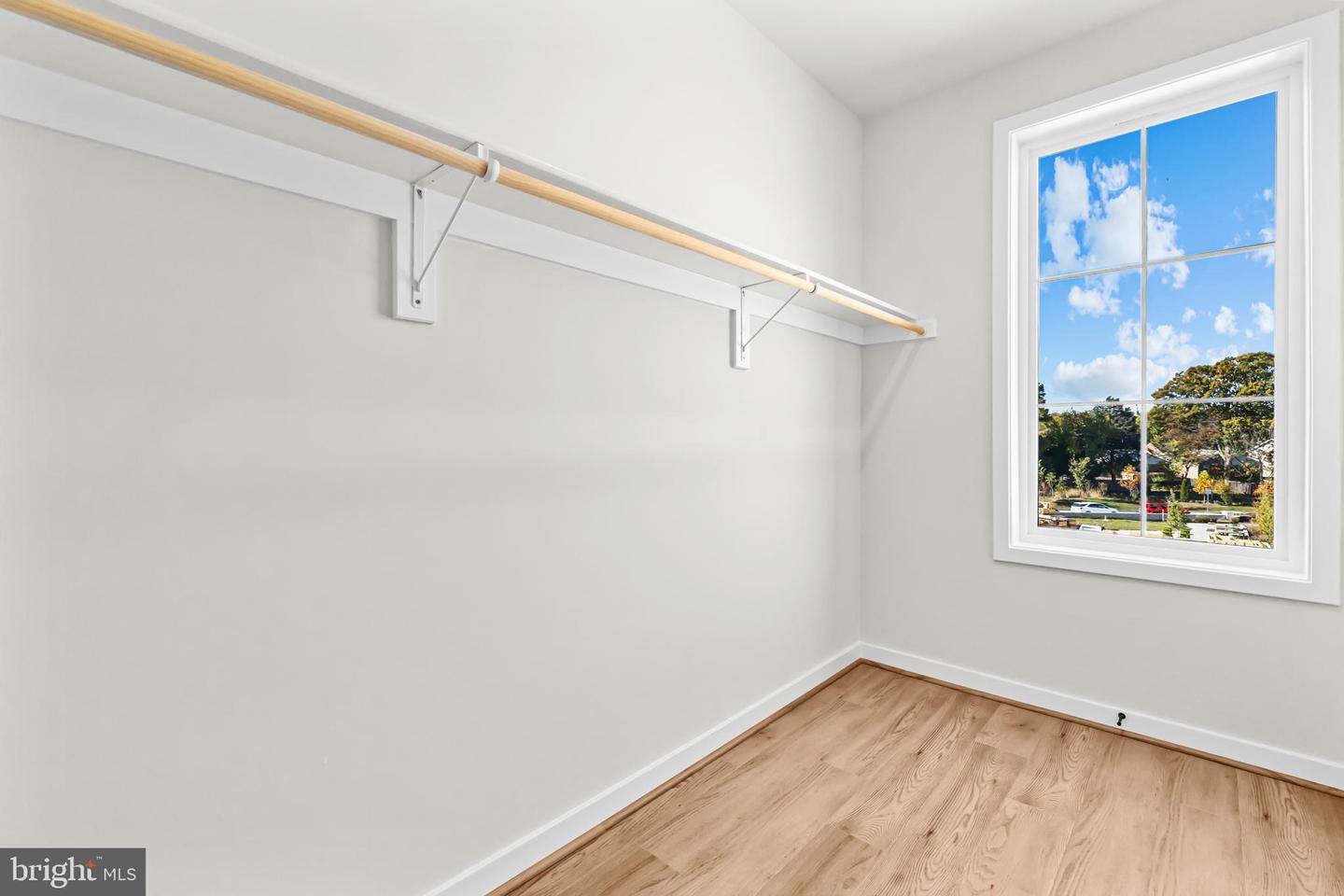 2605 FALL LINE ST, ALEXANDRIA, Virginia 22301, 4 Bedrooms Bedrooms, ,4 BathroomsBathrooms,Residential,For sale,2605 FALL LINE ST,VAAX2051282 MLS # VAAX2051282