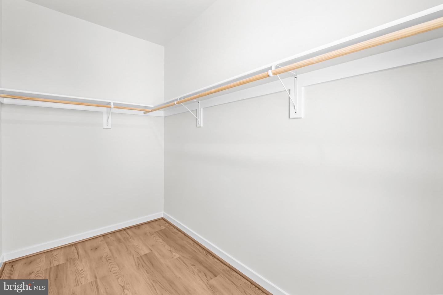 2605 FALL LINE ST, ALEXANDRIA, Virginia 22301, 4 Bedrooms Bedrooms, ,4 BathroomsBathrooms,Residential,For sale,2605 FALL LINE ST,VAAX2051282 MLS # VAAX2051282