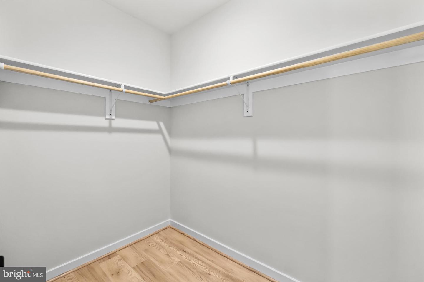 2605 FALL LINE ST, ALEXANDRIA, Virginia 22301, 4 Bedrooms Bedrooms, ,4 BathroomsBathrooms,Residential,For sale,2605 FALL LINE ST,VAAX2051282 MLS # VAAX2051282