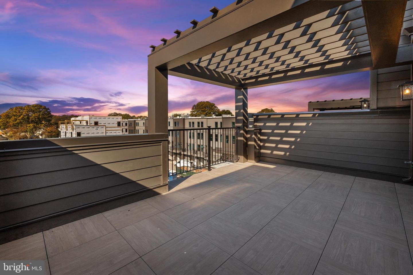 2605 FALL LINE ST, ALEXANDRIA, Virginia 22301, 4 Bedrooms Bedrooms, ,4 BathroomsBathrooms,Residential,For sale,2605 FALL LINE ST,VAAX2051282 MLS # VAAX2051282