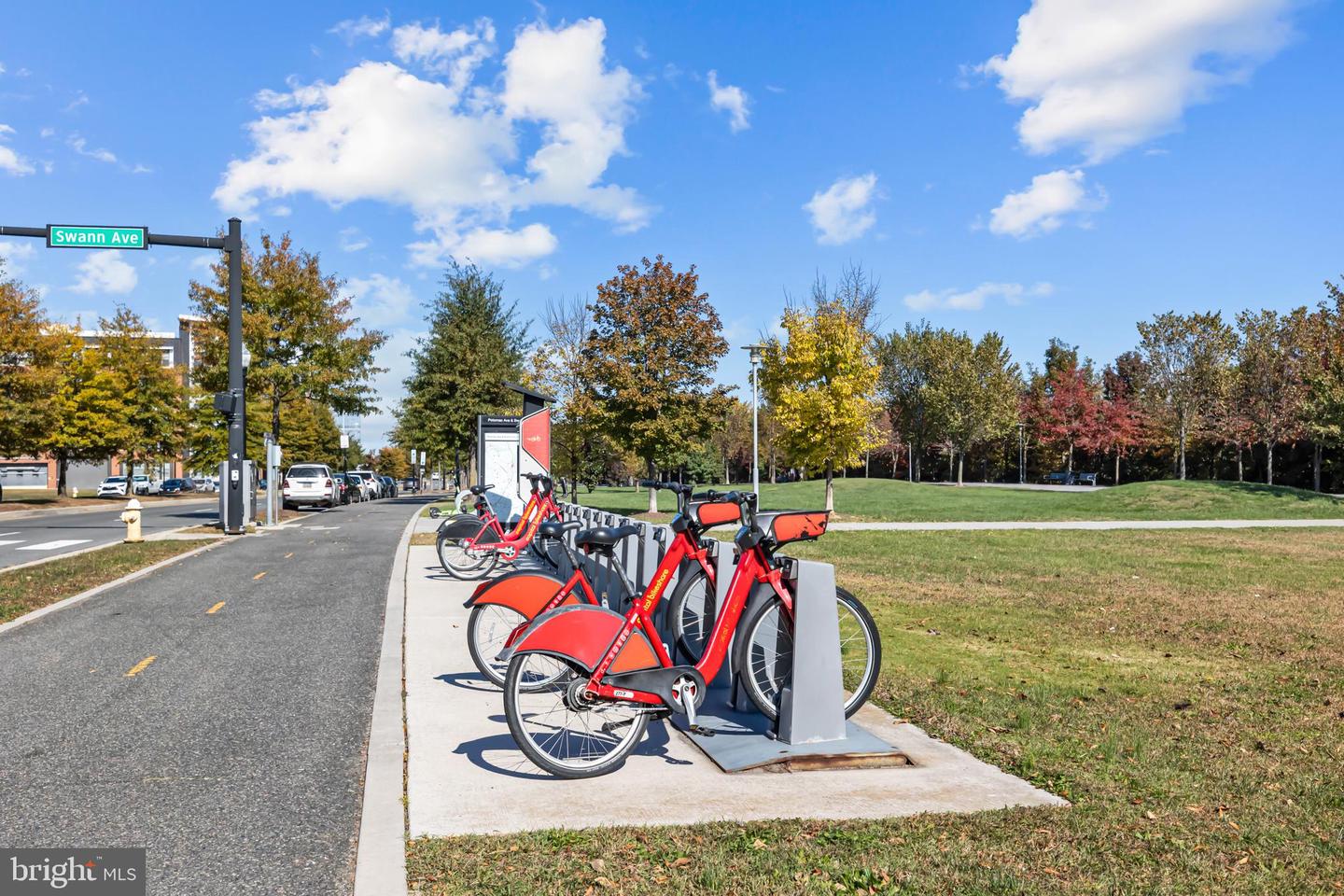 2605 FALL LINE ST, ALEXANDRIA, Virginia 22301, 4 Bedrooms Bedrooms, ,4 BathroomsBathrooms,Residential,For sale,2605 FALL LINE ST,VAAX2051282 MLS # VAAX2051282