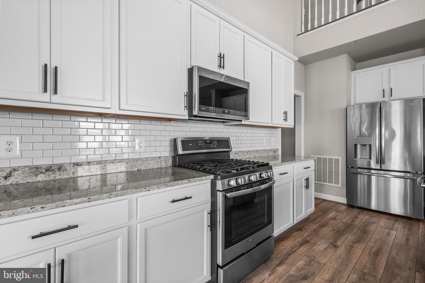 18140 RIDGEWOOD PL, ROUND HILL, Virginia 20141, 5 Bedrooms Bedrooms, 9 Rooms Rooms,4 BathroomsBathrooms,Residential,For sale,18140 RIDGEWOOD PL,VALO2110102 MLS # VALO2110102