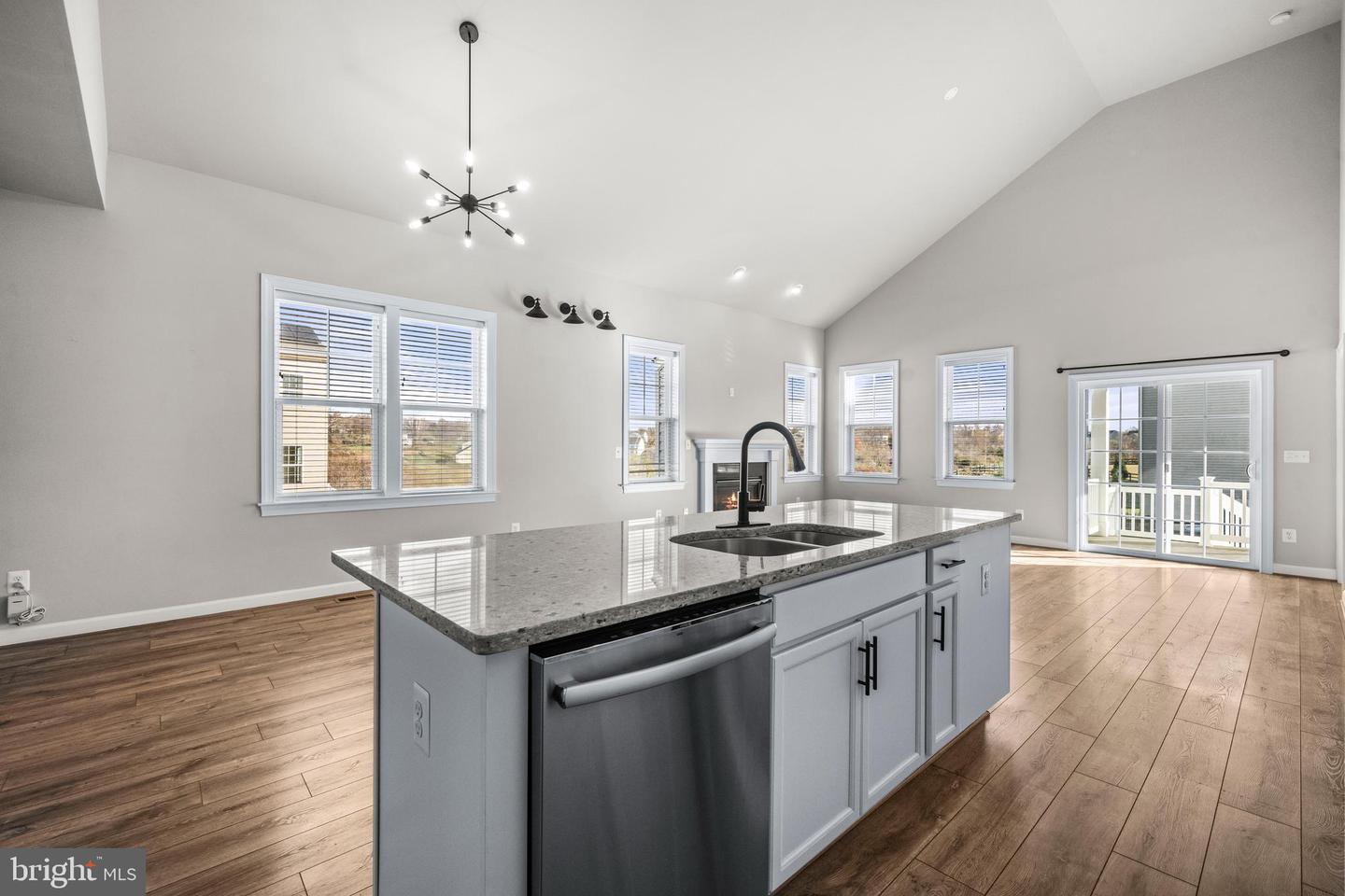 18140 RIDGEWOOD PL, ROUND HILL, Virginia 20141, 5 Bedrooms Bedrooms, 9 Rooms Rooms,4 BathroomsBathrooms,Residential,For sale,18140 RIDGEWOOD PL,VALO2110102 MLS # VALO2110102