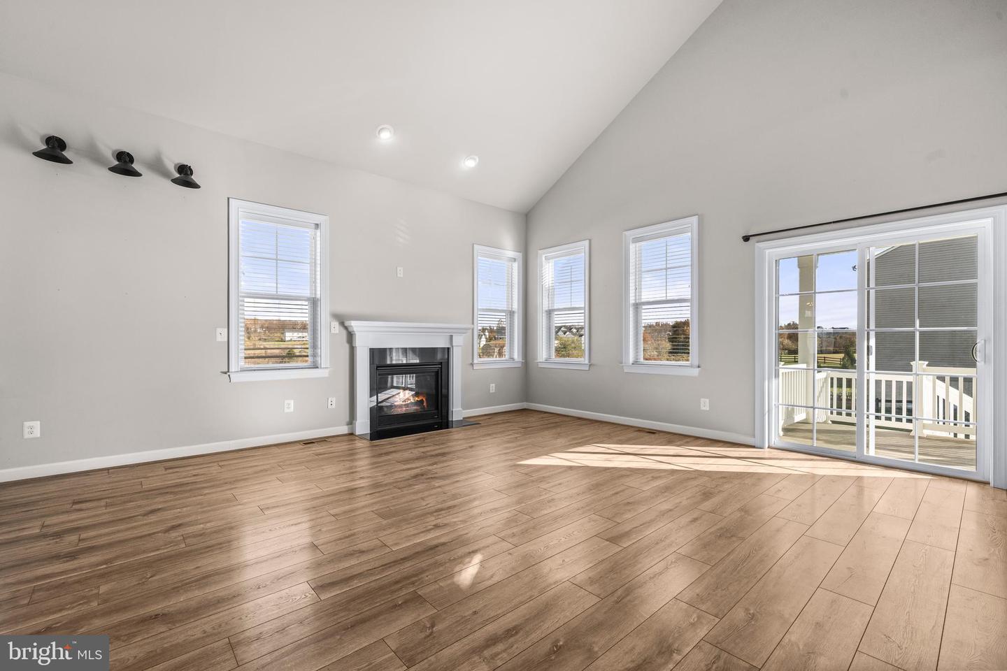 18140 RIDGEWOOD PL, ROUND HILL, Virginia 20141, 5 Bedrooms Bedrooms, 9 Rooms Rooms,4 BathroomsBathrooms,Residential,For sale,18140 RIDGEWOOD PL,VALO2110102 MLS # VALO2110102