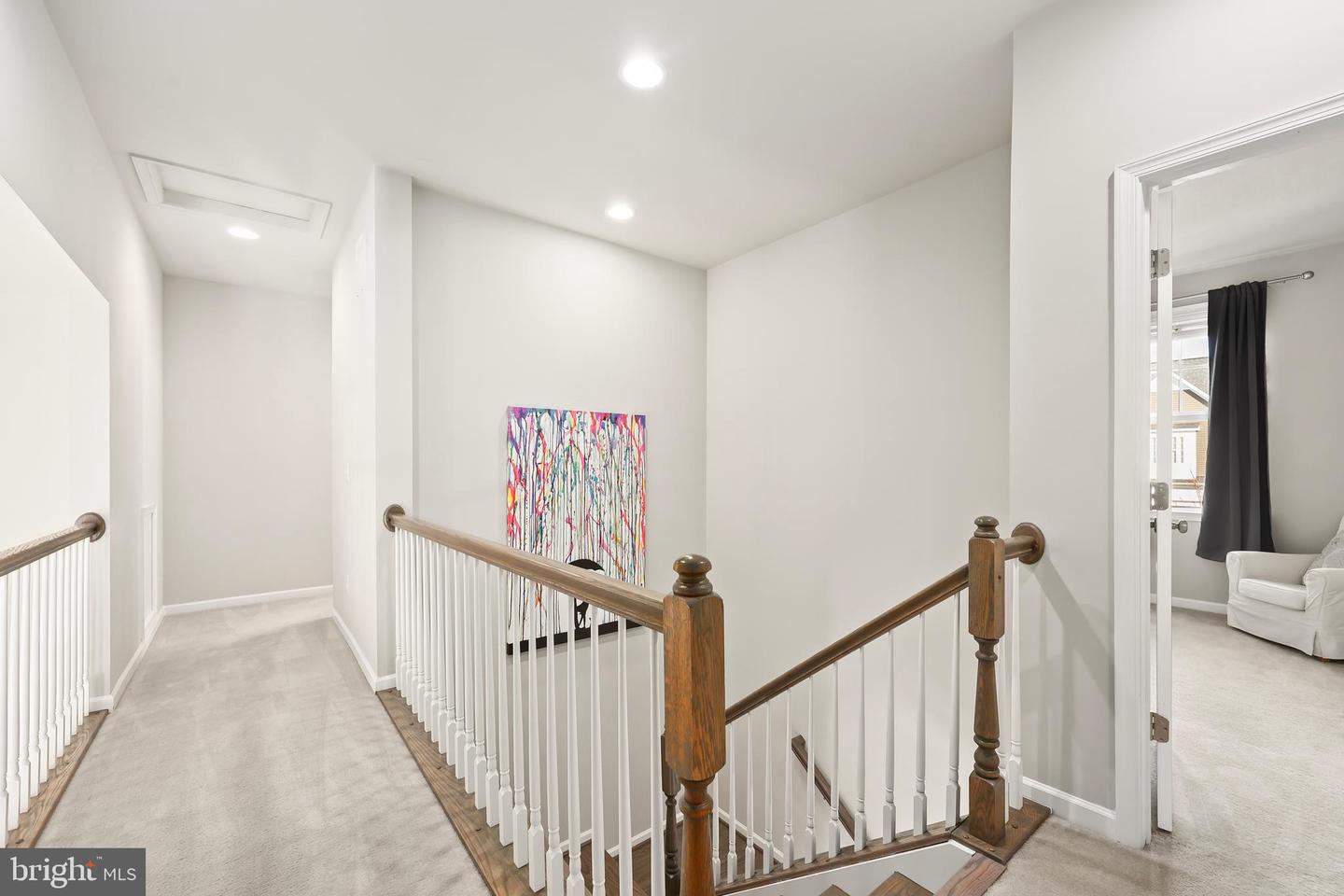 18140 RIDGEWOOD PL, ROUND HILL, Virginia 20141, 5 Bedrooms Bedrooms, 9 Rooms Rooms,4 BathroomsBathrooms,Residential,For sale,18140 RIDGEWOOD PL,VALO2110102 MLS # VALO2110102