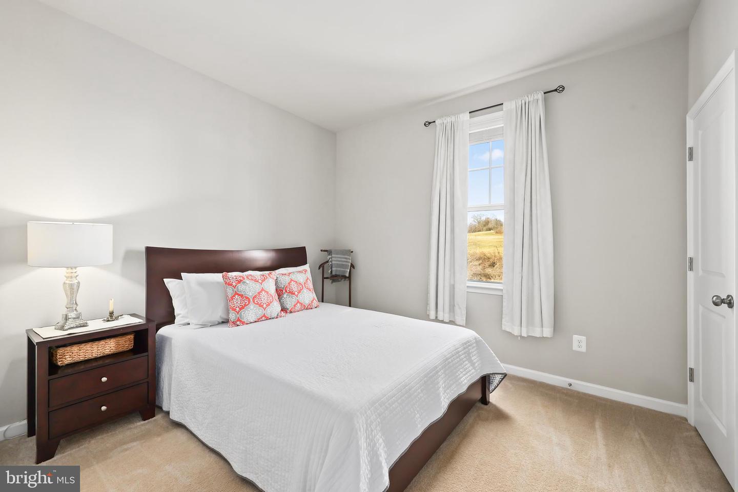 18140 RIDGEWOOD PL, ROUND HILL, Virginia 20141, 5 Bedrooms Bedrooms, 9 Rooms Rooms,4 BathroomsBathrooms,Residential,For sale,18140 RIDGEWOOD PL,VALO2110102 MLS # VALO2110102