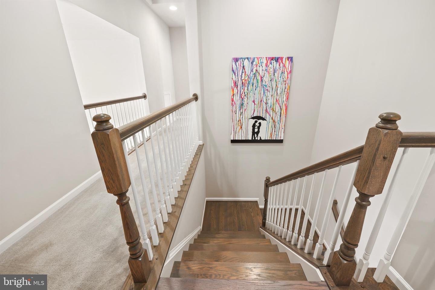 18140 RIDGEWOOD PL, ROUND HILL, Virginia 20141, 5 Bedrooms Bedrooms, 9 Rooms Rooms,4 BathroomsBathrooms,Residential,For sale,18140 RIDGEWOOD PL,VALO2110102 MLS # VALO2110102