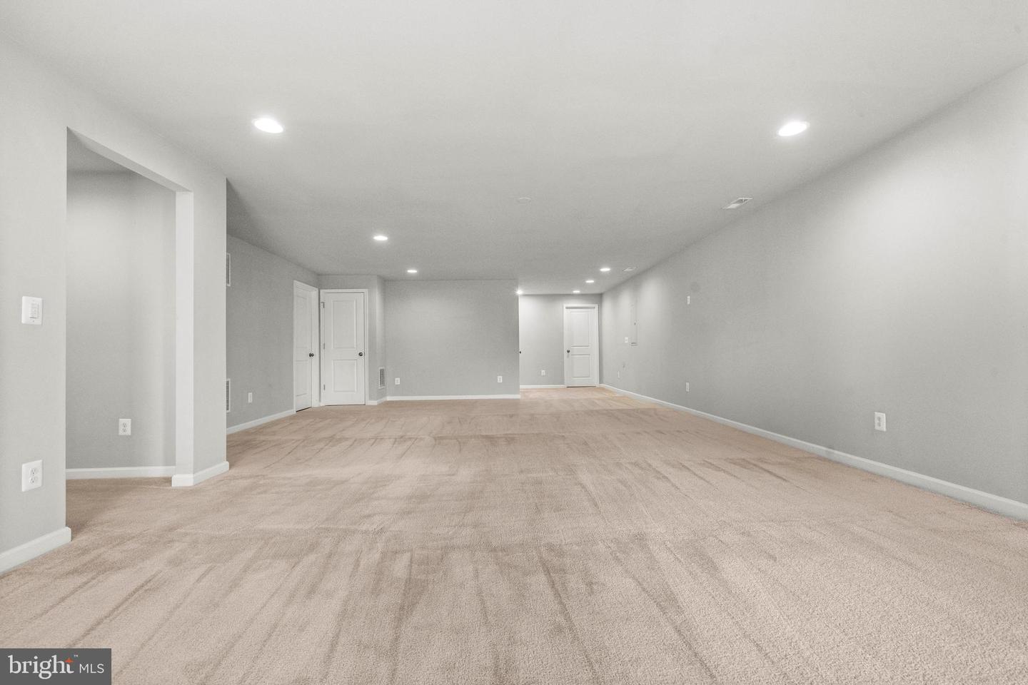 18140 RIDGEWOOD PL, ROUND HILL, Virginia 20141, 5 Bedrooms Bedrooms, 9 Rooms Rooms,4 BathroomsBathrooms,Residential,For sale,18140 RIDGEWOOD PL,VALO2110102 MLS # VALO2110102