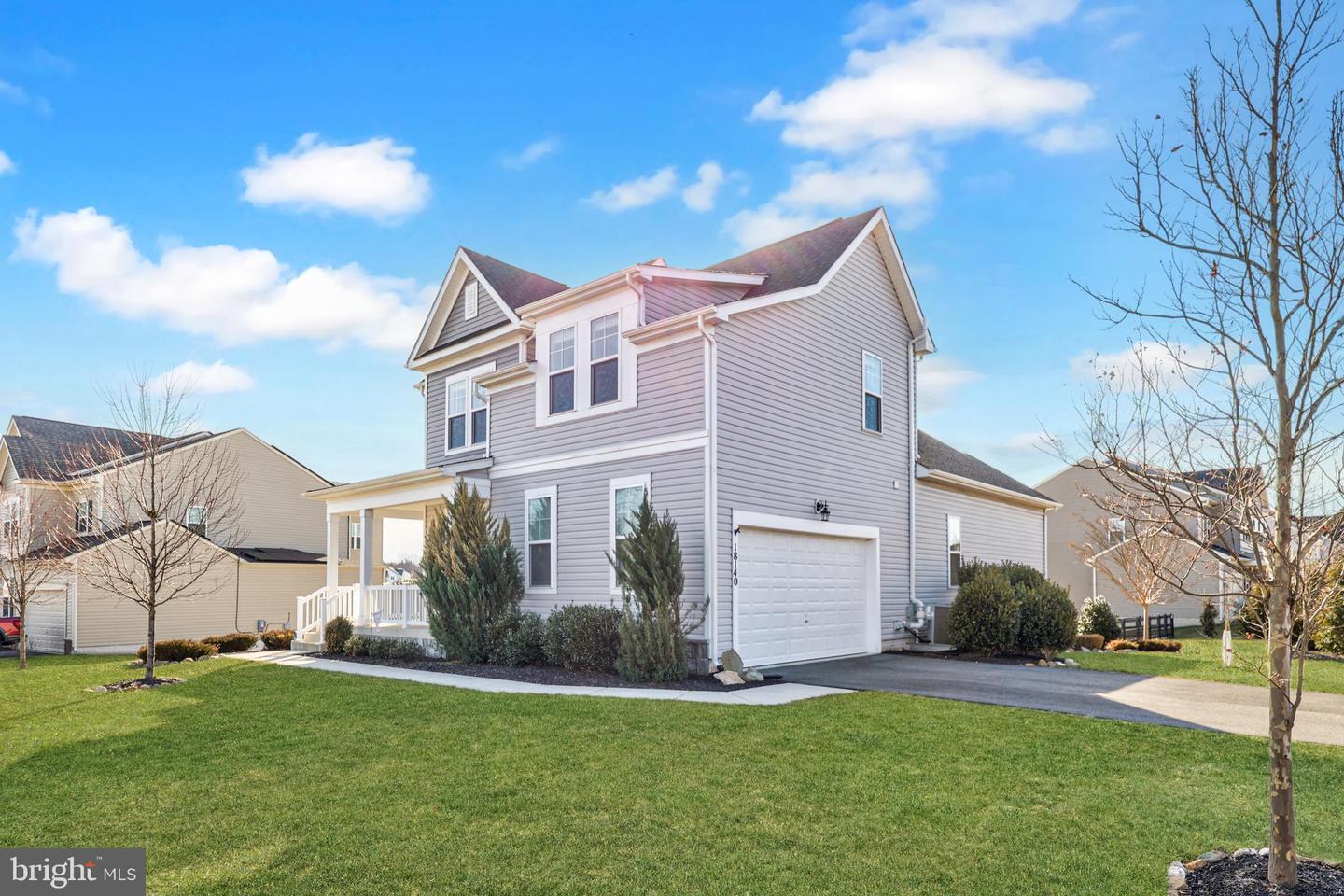 18140 RIDGEWOOD PL, ROUND HILL, Virginia 20141, 5 Bedrooms Bedrooms, 9 Rooms Rooms,4 BathroomsBathrooms,Residential,For sale,18140 RIDGEWOOD PL,VALO2110102 MLS # VALO2110102