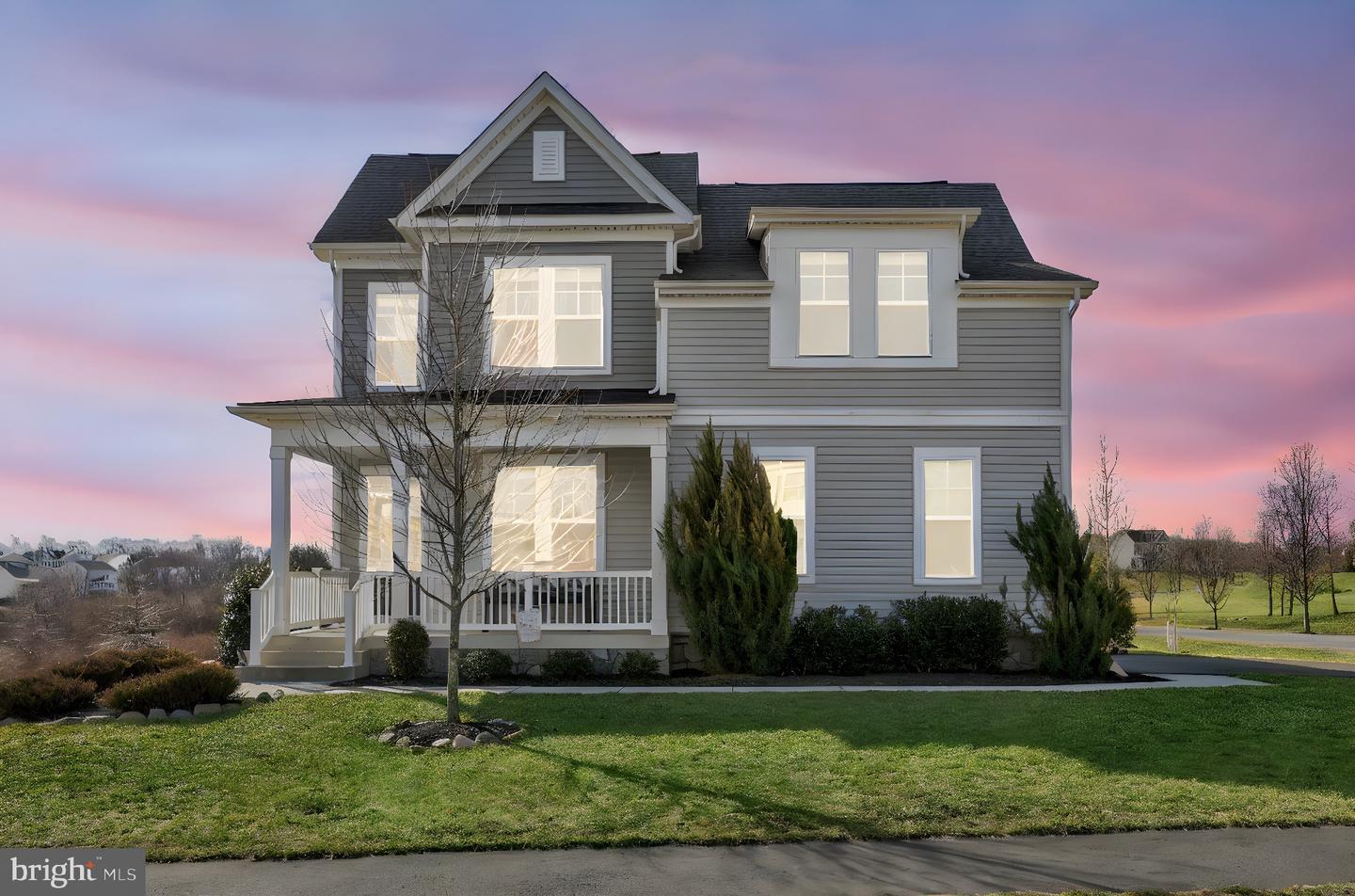 18140 RIDGEWOOD PL, ROUND HILL, Virginia 20141, 5 Bedrooms Bedrooms, 9 Rooms Rooms,4 BathroomsBathrooms,Residential,For sale,18140 RIDGEWOOD PL,VALO2110102 MLS # VALO2110102