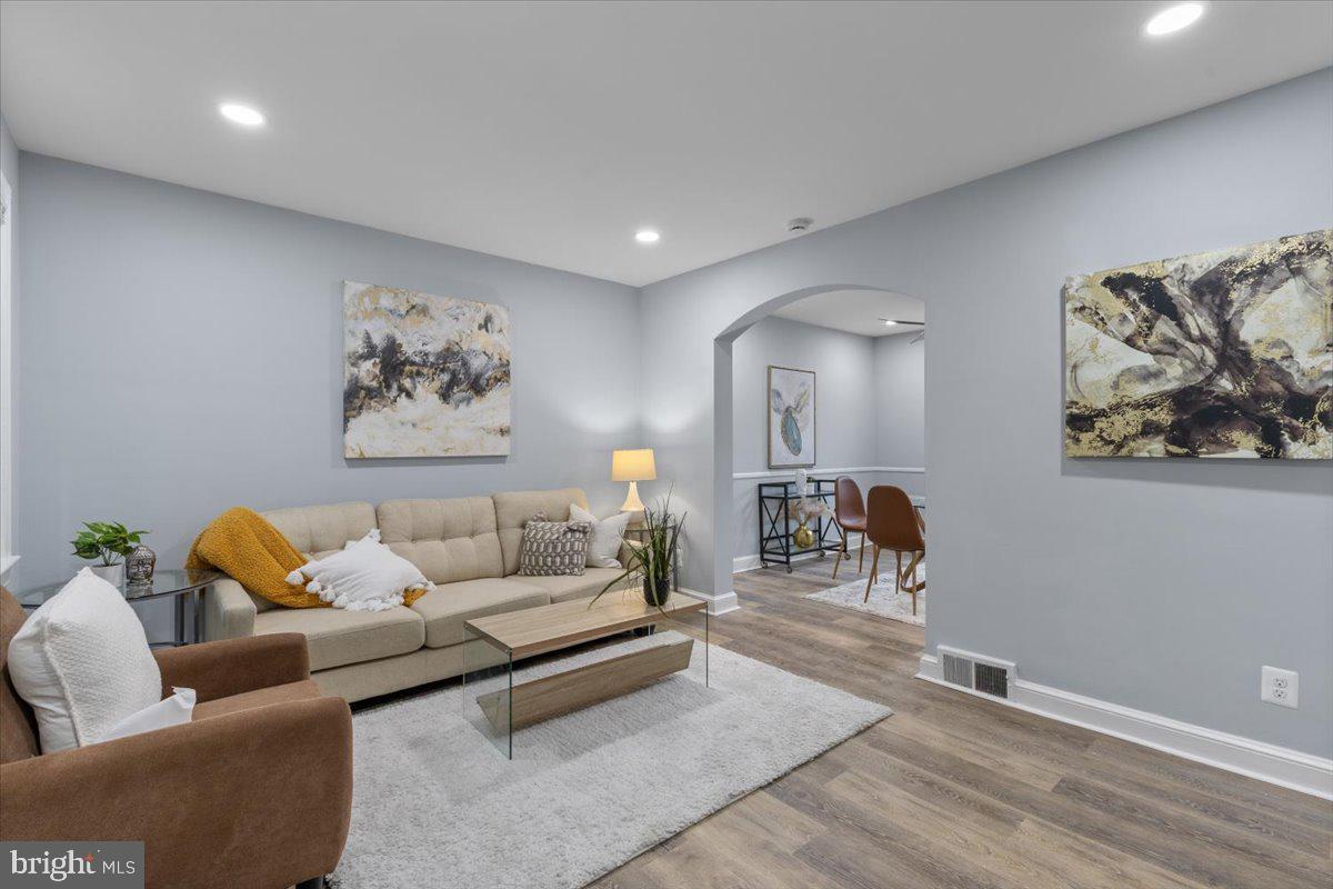 2202 U PL SE, WASHINGTON, District Of Columbia 20020, 2 Bedrooms Bedrooms, ,1 BathroomBathrooms,Residential,For sale,2202 U PL SE,DCDC2229716 MLS # DCDC2229716