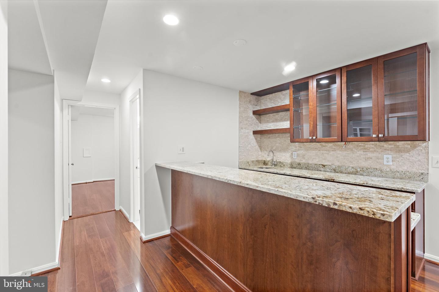 12574 QUINCY ADAMS CT, HERNDON, Virginia 20171, 4 Bedrooms Bedrooms, ,3 BathroomsBathrooms,Residential,For sale,12574 QUINCY ADAMS CT,VAFX2277436 MLS # VAFX2277436