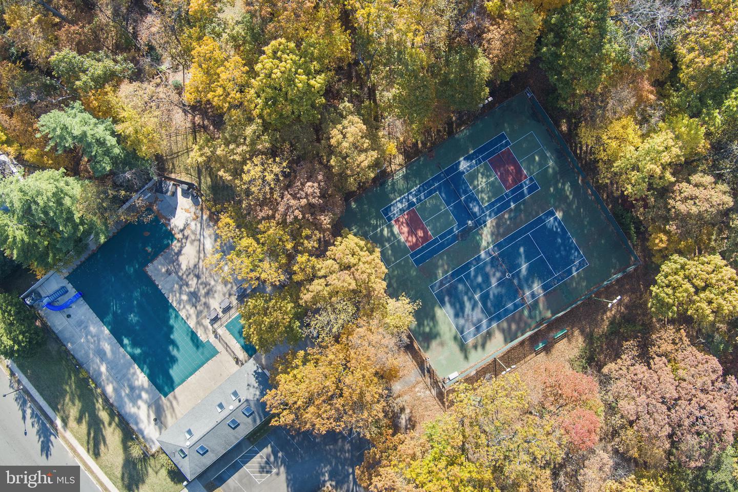 12574 QUINCY ADAMS CT, HERNDON, Virginia 20171, 4 Bedrooms Bedrooms, ,3 BathroomsBathrooms,Residential,For sale,12574 QUINCY ADAMS CT,VAFX2277436 MLS # VAFX2277436