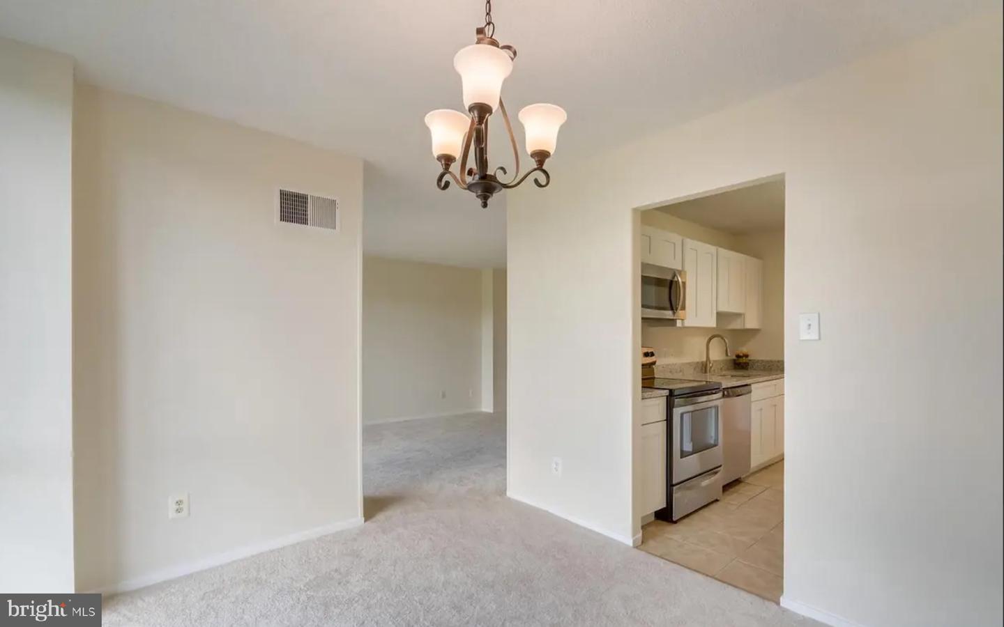 2311 PIMMIT DR #808, FALLS CHURCH, Virginia 22043, 2 Bedrooms Bedrooms, ,2 BathroomsBathrooms,Residential,For sale,2311 PIMMIT DR #808,VAFX2277494 MLS # VAFX2277494