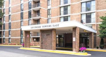 2311 PIMMIT DR #808, FALLS CHURCH, Virginia 22043, 2 Bedrooms Bedrooms, ,2 BathroomsBathrooms,Residential,For sale,2311 PIMMIT DR #808,VAFX2277494 MLS # VAFX2277494