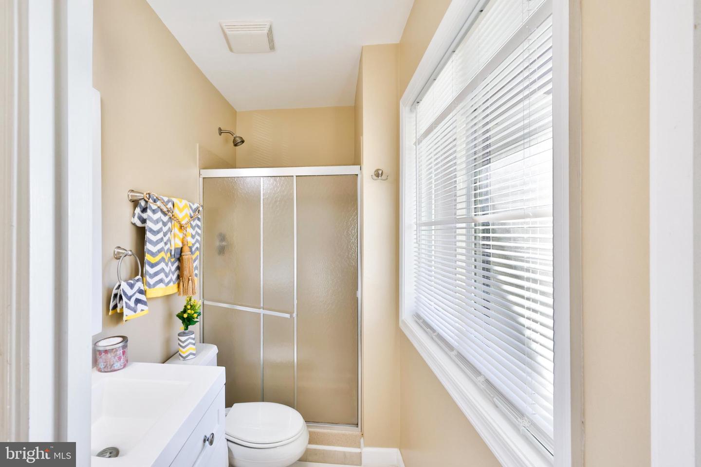 11817 COOPERS CT, RESTON, Virginia 20191, 3 Bedrooms Bedrooms, 8 Rooms Rooms,2 BathroomsBathrooms,Residential,For sale,11817 COOPERS CT,VAFX2277594 MLS # VAFX2277594