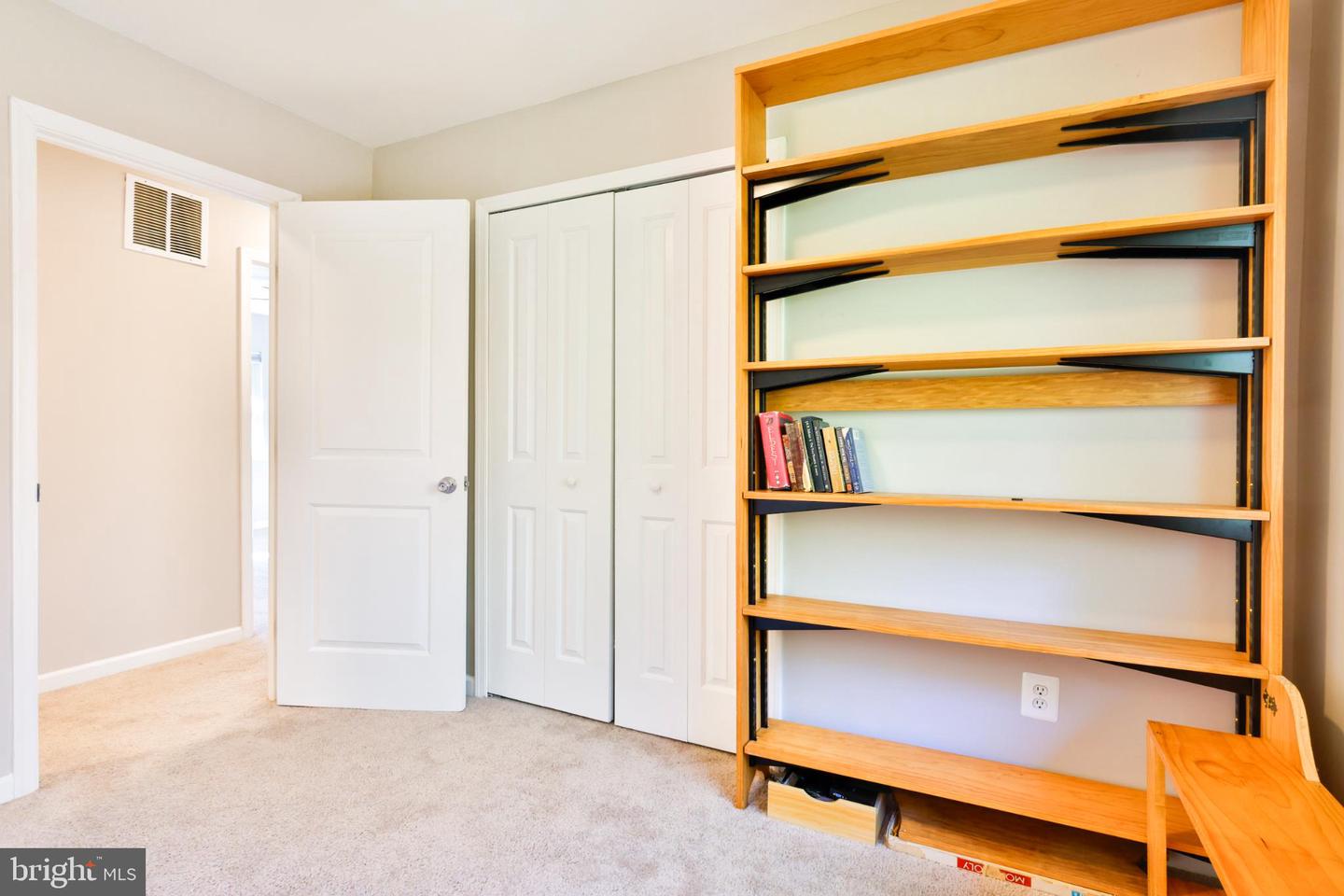 11817 COOPERS CT, RESTON, Virginia 20191, 3 Bedrooms Bedrooms, 8 Rooms Rooms,2 BathroomsBathrooms,Residential,For sale,11817 COOPERS CT,VAFX2277594 MLS # VAFX2277594