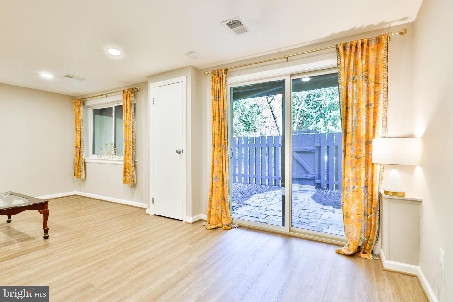 11817 COOPERS CT, RESTON, Virginia 20191, 3 Bedrooms Bedrooms, 8 Rooms Rooms,2 BathroomsBathrooms,Residential,For sale,11817 COOPERS CT,VAFX2277594 MLS # VAFX2277594