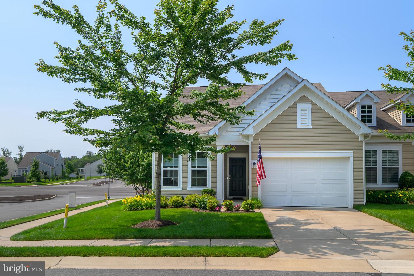 112 LONG POINT DR, FREDERICKSBURG, Virginia 22406, 2 Bedrooms Bedrooms, 10 Rooms Rooms,2 BathroomsBathrooms,Residential,For sale,112 LONG POINT DR,VAST2044020 MLS # VAST2044020