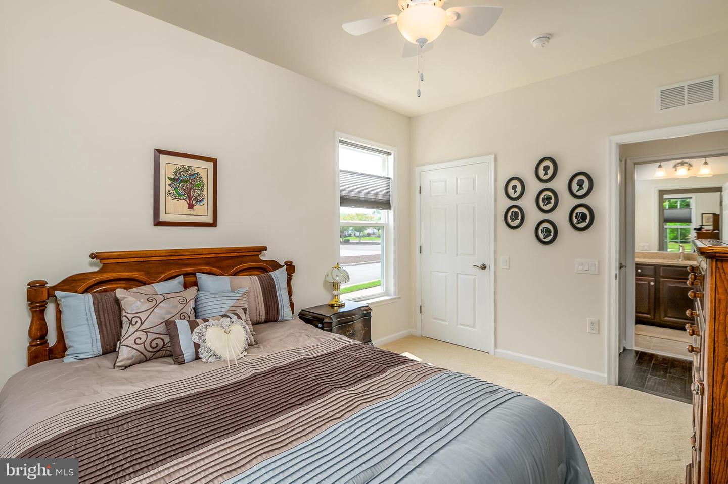 112 LONG POINT DR, FREDERICKSBURG, Virginia 22406, 2 Bedrooms Bedrooms, 10 Rooms Rooms,2 BathroomsBathrooms,Residential,For sale,112 LONG POINT DR,VAST2044020 MLS # VAST2044020