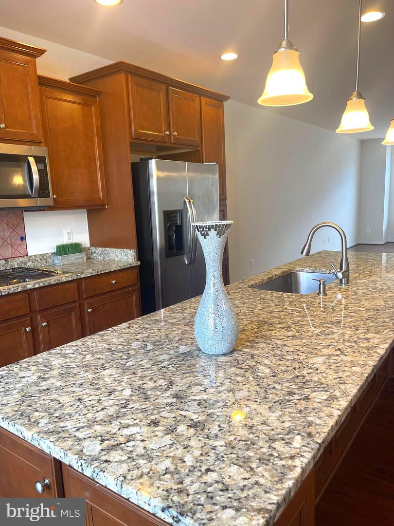 9097 BELO GATE DR, MANASSAS PARK, Virginia 20111, 3 Bedrooms Bedrooms, 1 Room Rooms,3 BathroomsBathrooms,Residential,For sale,9097 BELO GATE DR,VAMP2003452 MLS # VAMP2003452