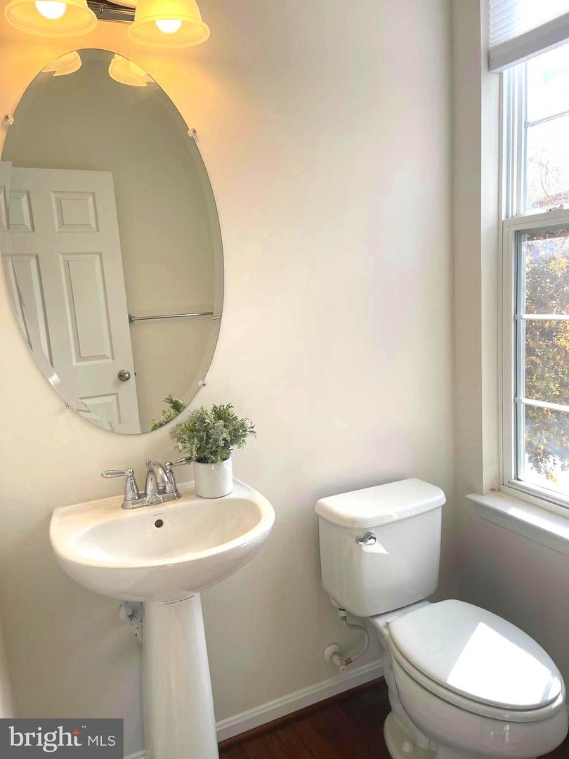 9097 BELO GATE DR, MANASSAS PARK, Virginia 20111, 3 Bedrooms Bedrooms, 1 Room Rooms,3 BathroomsBathrooms,Residential,For sale,9097 BELO GATE DR,VAMP2003452 MLS # VAMP2003452