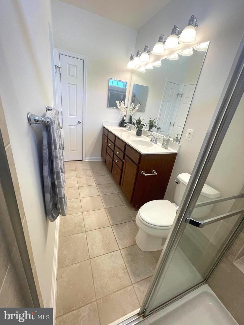 9097 BELO GATE DR, MANASSAS PARK, Virginia 20111, 3 Bedrooms Bedrooms, 1 Room Rooms,3 BathroomsBathrooms,Residential,For sale,9097 BELO GATE DR,VAMP2003452 MLS # VAMP2003452