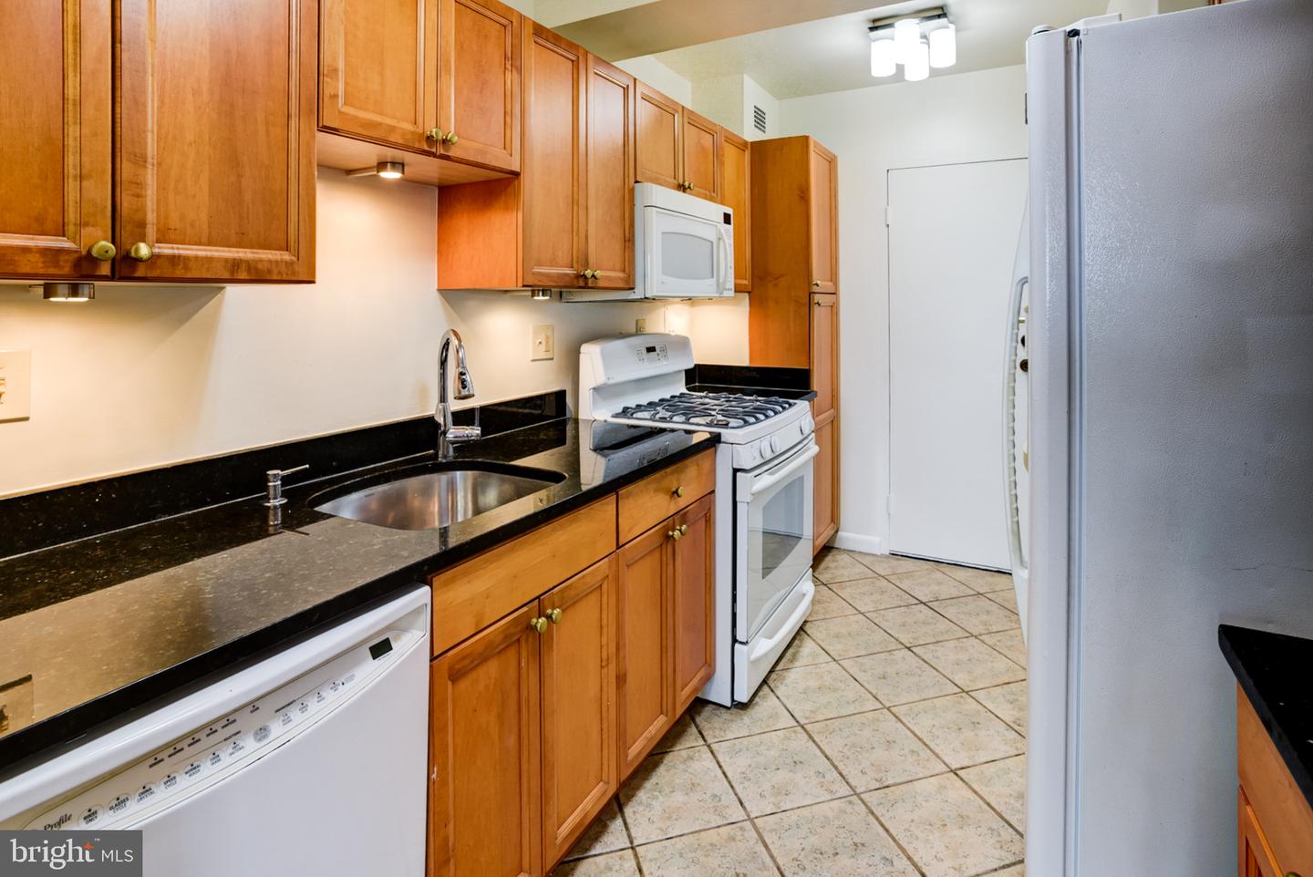 4201 CATHEDRAL AVE NW #1406E, WASHINGTON, District Of Columbia 20016, 1 Bedroom Bedrooms, ,1 BathroomBathrooms,Residential,For sale,4201 CATHEDRAL AVE NW #1406E,DCDC2230544 MLS # DCDC2230544