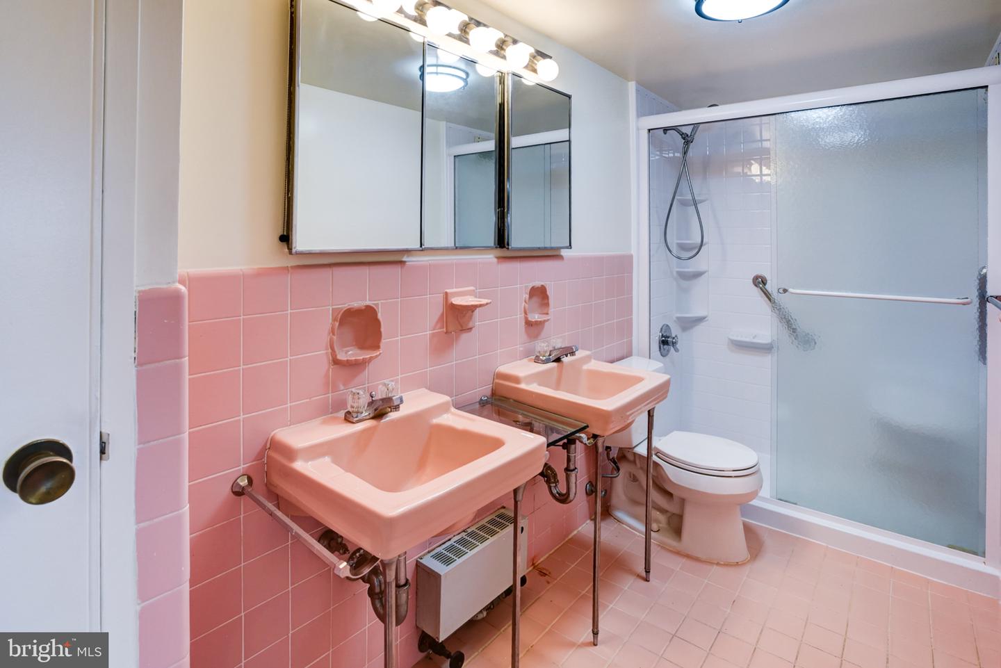 4201 CATHEDRAL AVE NW #1406E, WASHINGTON, District Of Columbia 20016, 1 Bedroom Bedrooms, ,1 BathroomBathrooms,Residential,For sale,4201 CATHEDRAL AVE NW #1406E,DCDC2230544 MLS # DCDC2230544