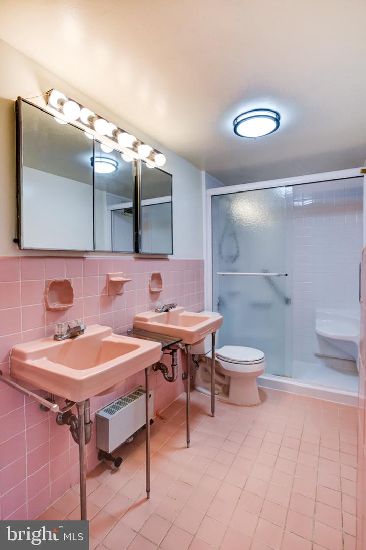 4201 CATHEDRAL AVE NW #1406E, WASHINGTON, District Of Columbia 20016, 1 Bedroom Bedrooms, ,1 BathroomBathrooms,Residential,For sale,4201 CATHEDRAL AVE NW #1406E,DCDC2230544 MLS # DCDC2230544