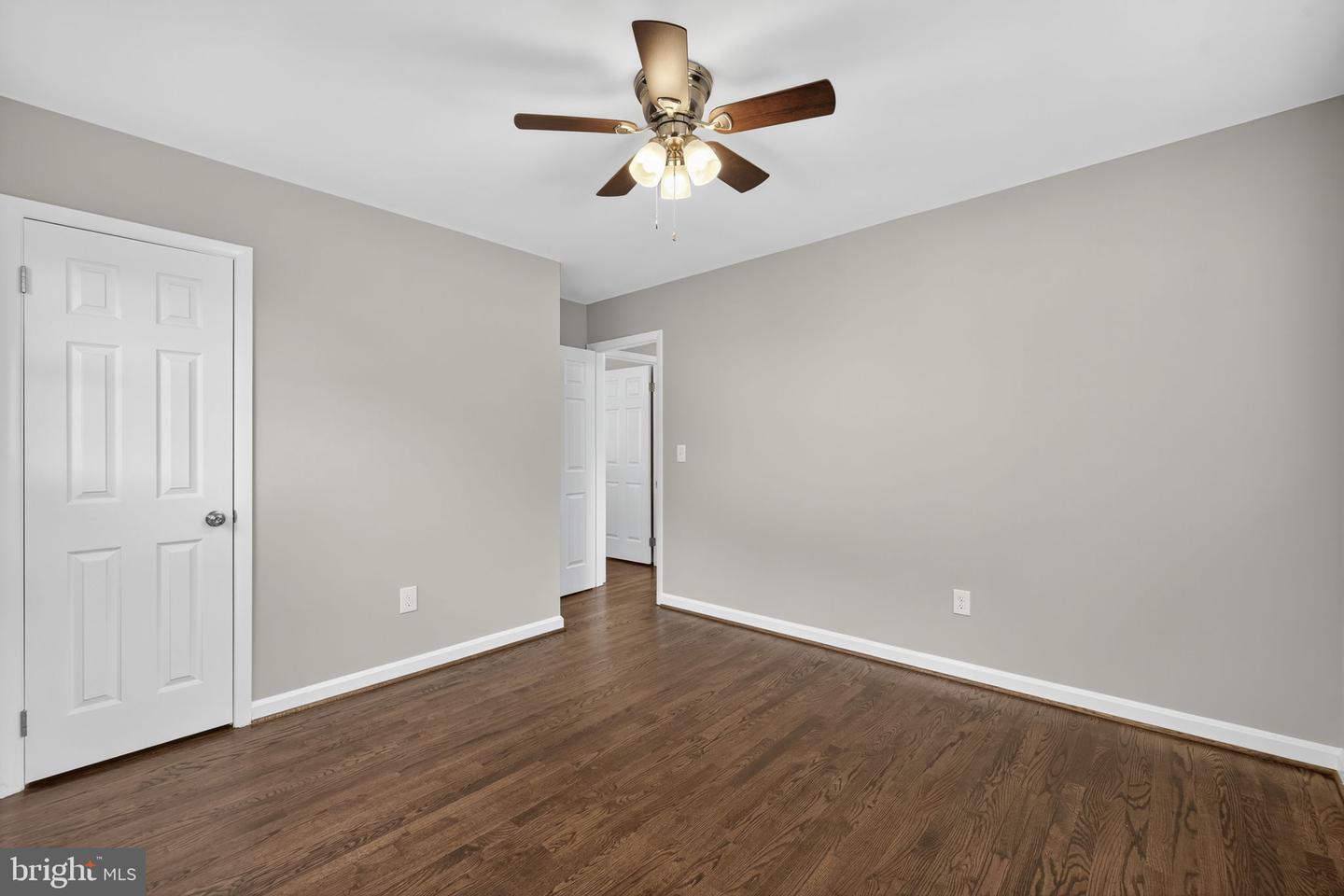 702 STONEWALL AVE, MIDDLEBURG, Virginia 20117, 4 Bedrooms Bedrooms, ,2 BathroomsBathrooms,Residential,For sale,702 STONEWALL AVE,VALO2110642 MLS # VALO2110642