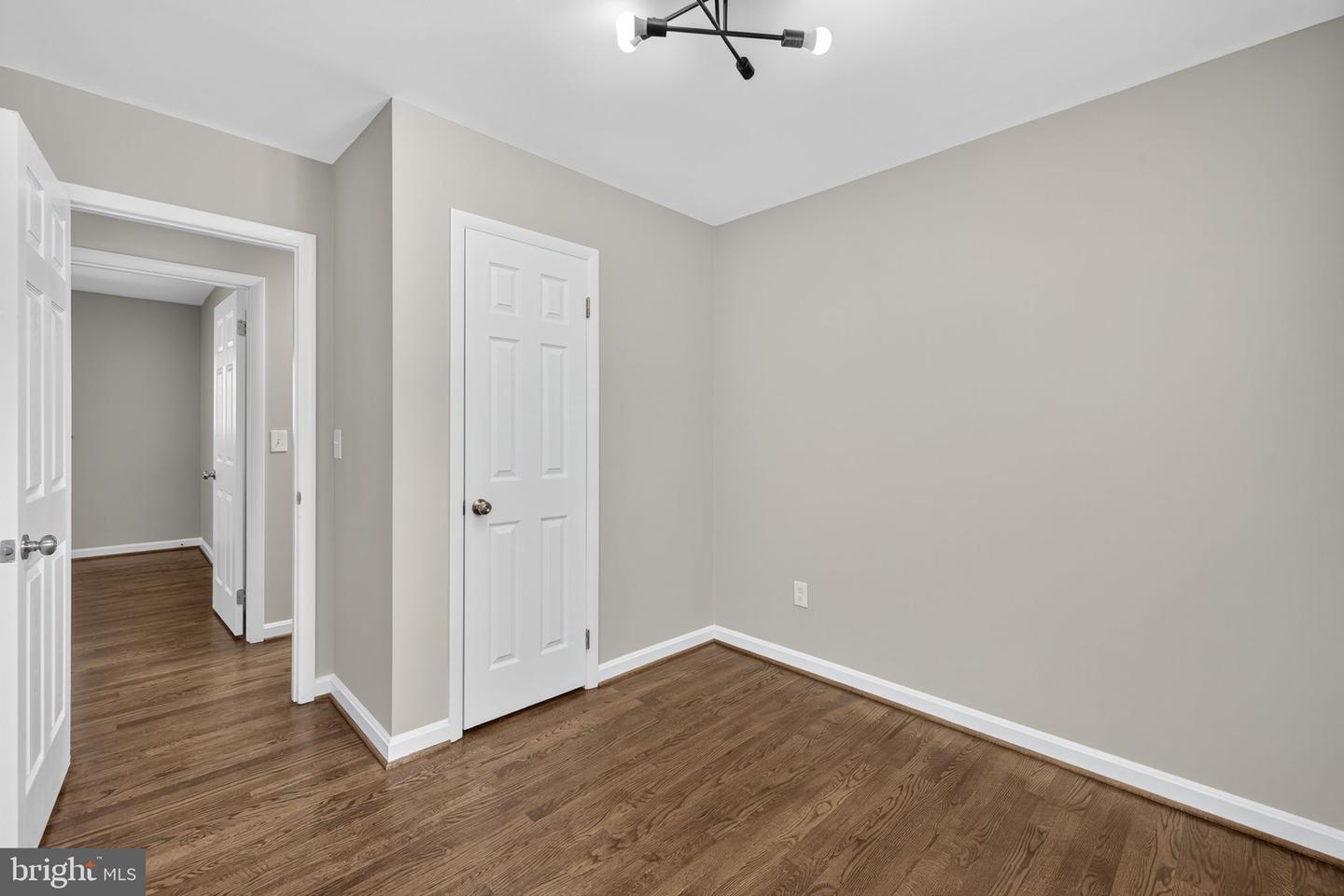 702 STONEWALL AVE, MIDDLEBURG, Virginia 20117, 4 Bedrooms Bedrooms, ,2 BathroomsBathrooms,Residential,For sale,702 STONEWALL AVE,VALO2110642 MLS # VALO2110642