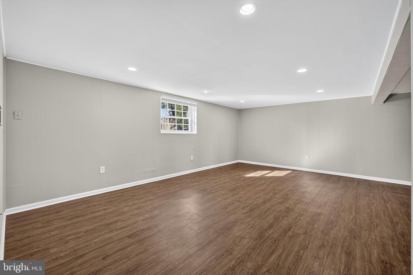 702 STONEWALL AVE, MIDDLEBURG, Virginia 20117, 4 Bedrooms Bedrooms, ,2 BathroomsBathrooms,Residential,For sale,702 STONEWALL AVE,VALO2110642 MLS # VALO2110642