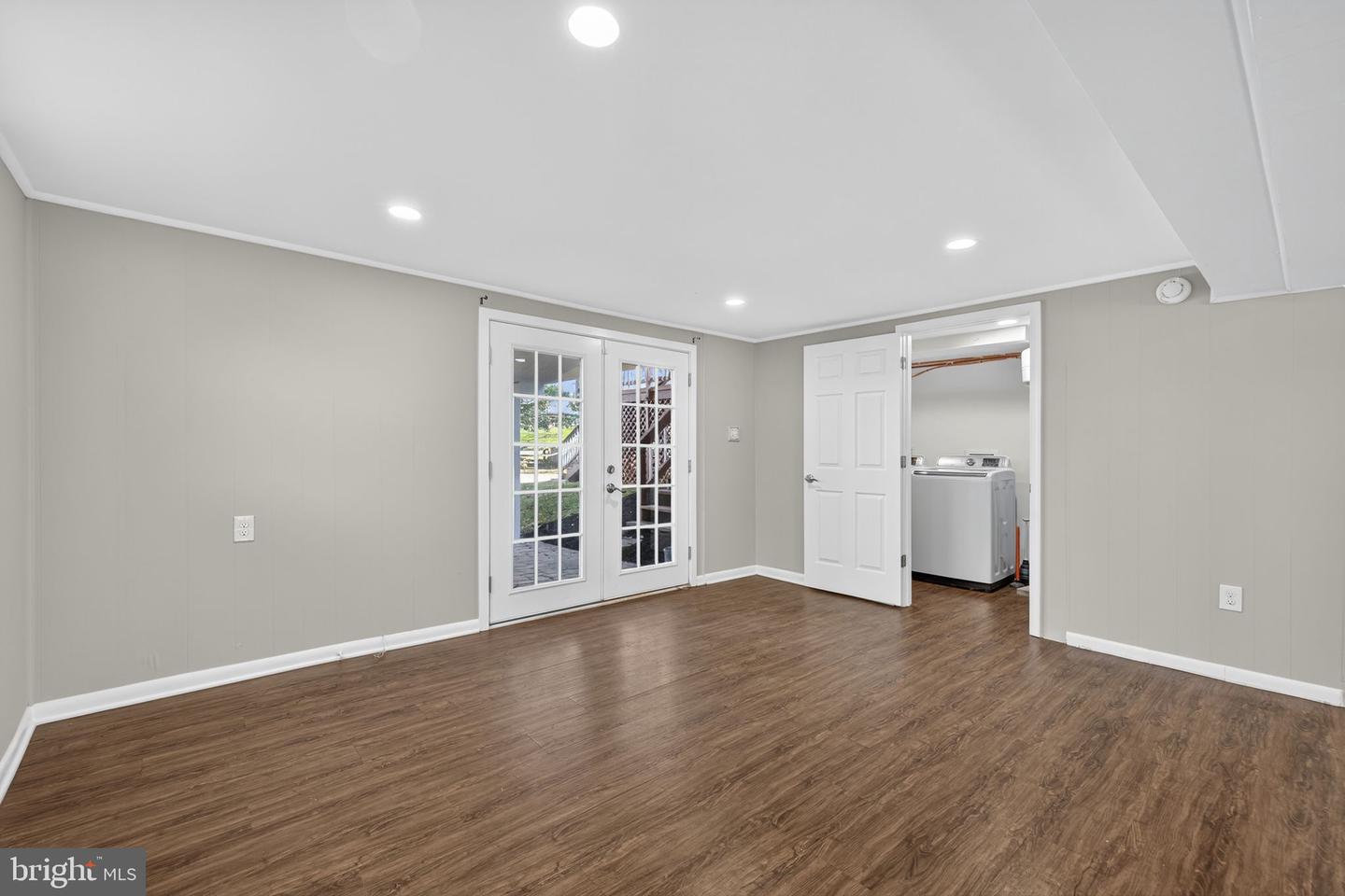 702 STONEWALL AVE, MIDDLEBURG, Virginia 20117, 4 Bedrooms Bedrooms, ,2 BathroomsBathrooms,Residential,For sale,702 STONEWALL AVE,VALO2110642 MLS # VALO2110642