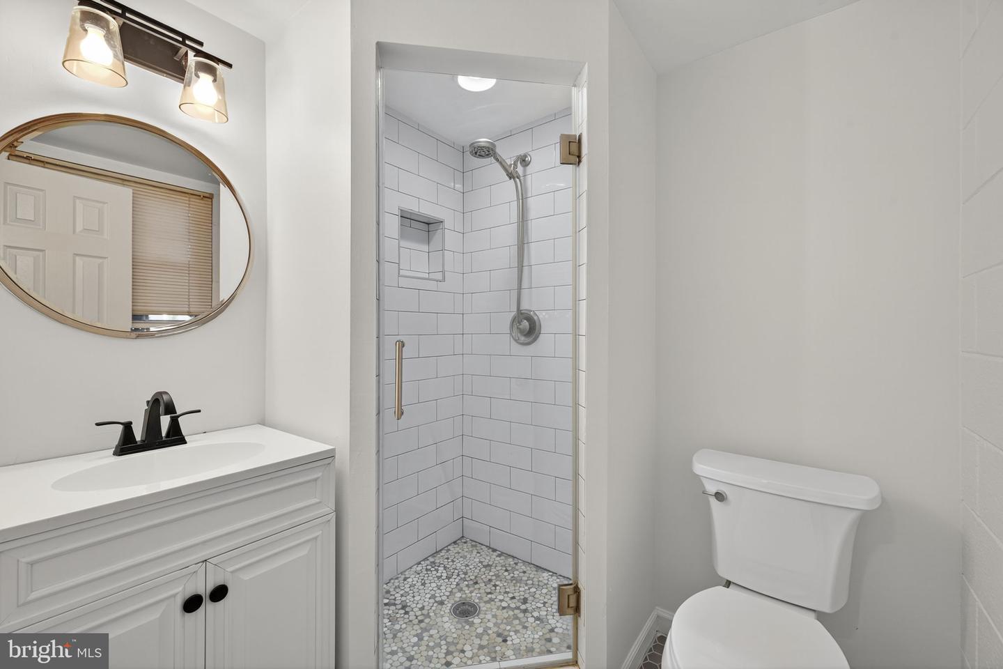 702 STONEWALL AVE, MIDDLEBURG, Virginia 20117, 4 Bedrooms Bedrooms, ,2 BathroomsBathrooms,Residential,For sale,702 STONEWALL AVE,VALO2110642 MLS # VALO2110642