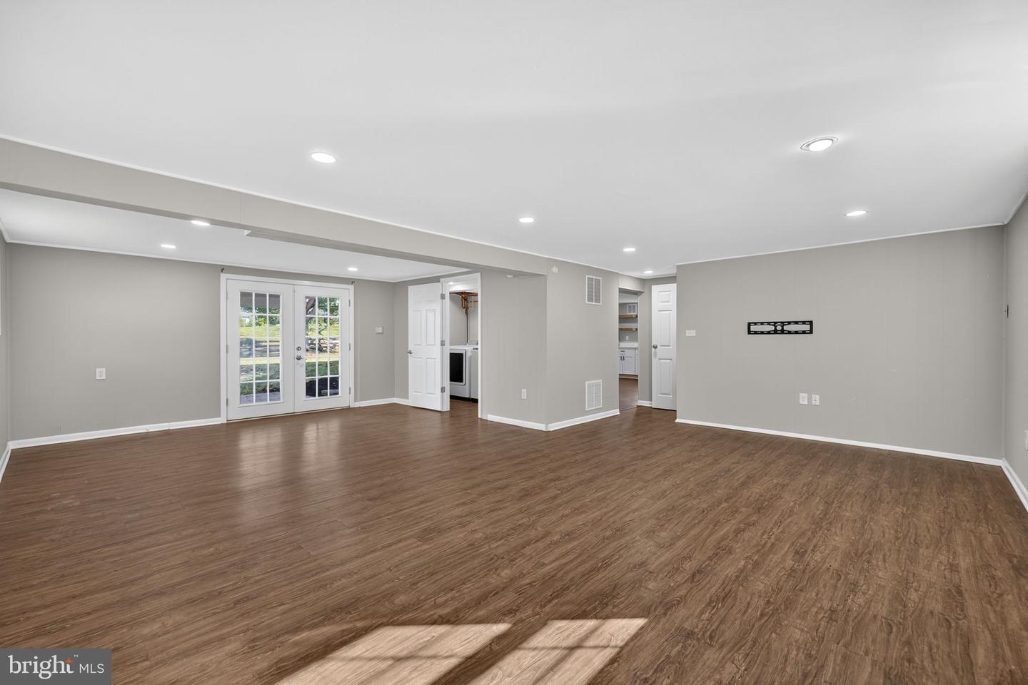 702 STONEWALL AVE, MIDDLEBURG, Virginia 20117, 4 Bedrooms Bedrooms, ,2 BathroomsBathrooms,Residential,For sale,702 STONEWALL AVE,VALO2110642 MLS # VALO2110642