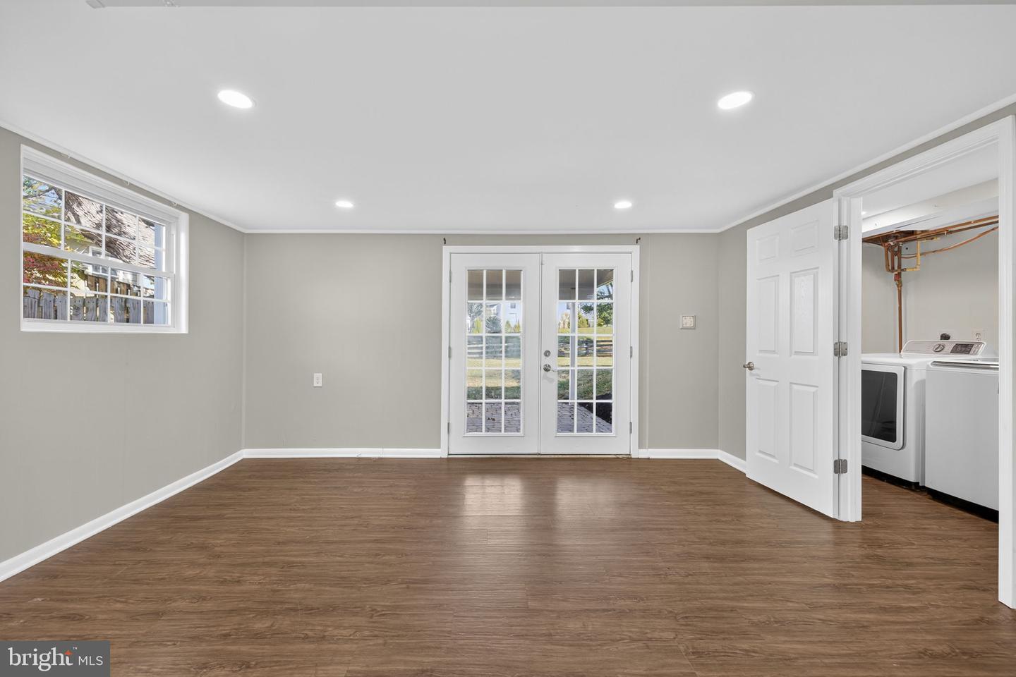 702 STONEWALL AVE, MIDDLEBURG, Virginia 20117, 4 Bedrooms Bedrooms, ,2 BathroomsBathrooms,Residential,For sale,702 STONEWALL AVE,VALO2110642 MLS # VALO2110642