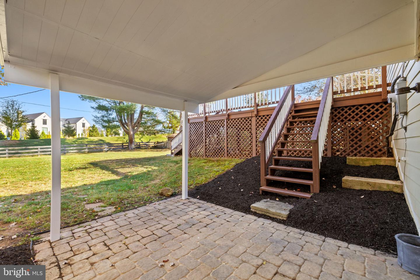 702 STONEWALL AVE, MIDDLEBURG, Virginia 20117, 4 Bedrooms Bedrooms, ,2 BathroomsBathrooms,Residential,For sale,702 STONEWALL AVE,VALO2110642 MLS # VALO2110642