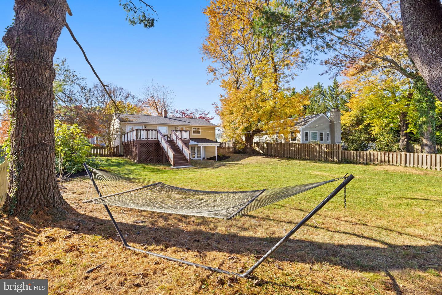 702 STONEWALL AVE, MIDDLEBURG, Virginia 20117, 4 Bedrooms Bedrooms, ,2 BathroomsBathrooms,Residential,For sale,702 STONEWALL AVE,VALO2110642 MLS # VALO2110642