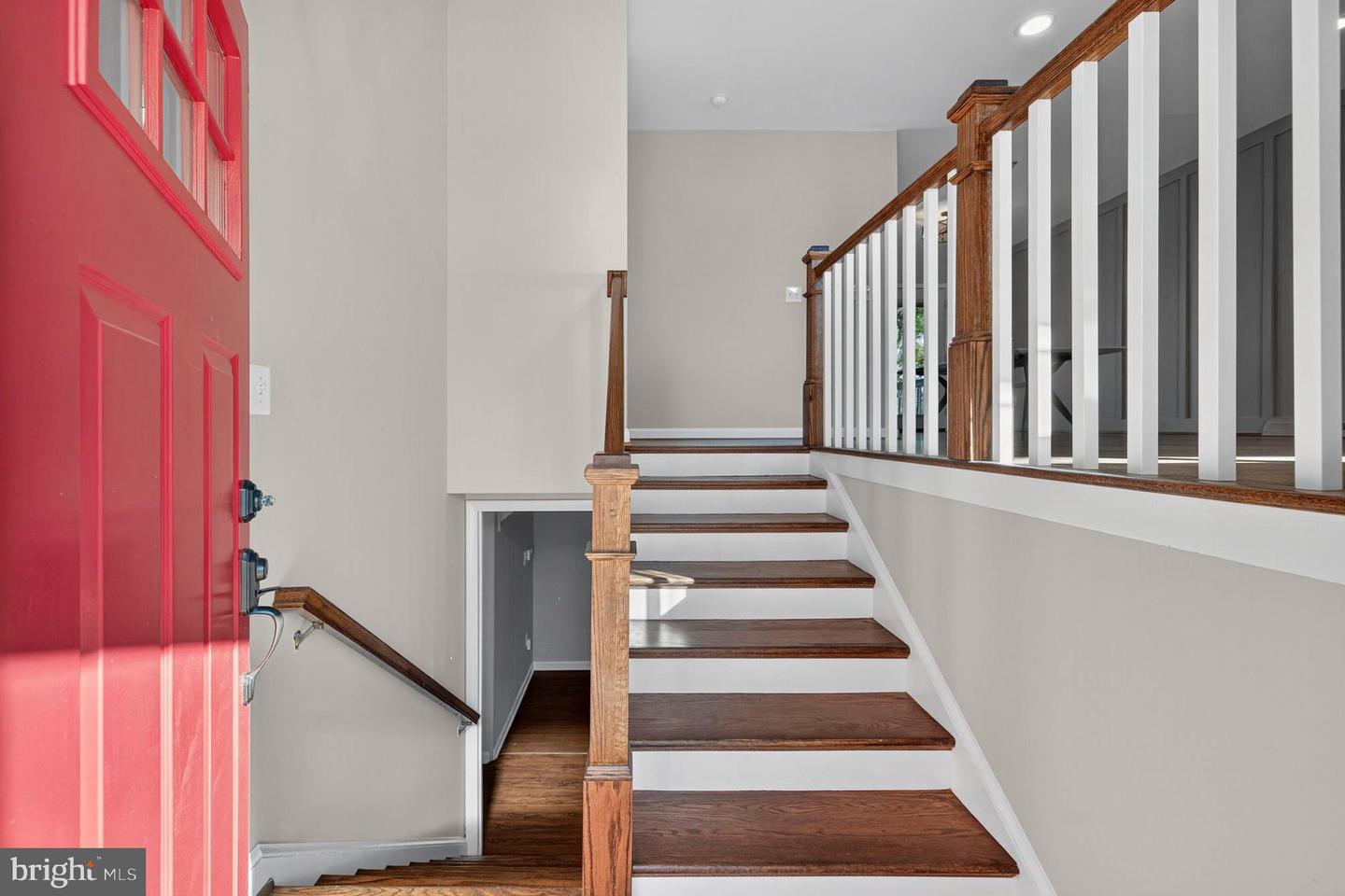 702 STONEWALL AVE, MIDDLEBURG, Virginia 20117, 4 Bedrooms Bedrooms, ,2 BathroomsBathrooms,Residential,For sale,702 STONEWALL AVE,VALO2110642 MLS # VALO2110642