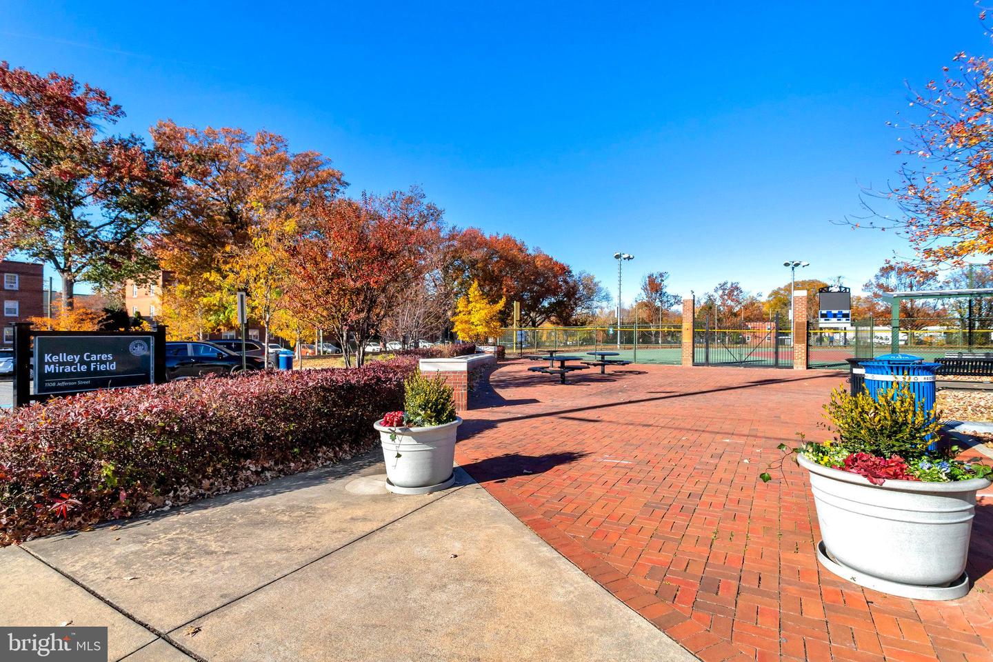 726 S FAYETTE ST #21, ALEXANDRIA, Virginia 22314, 2 Bedrooms Bedrooms, ,1 BathroomBathrooms,Residential,For sale,726 S FAYETTE ST #21,VAAX2051574 MLS # VAAX2051574