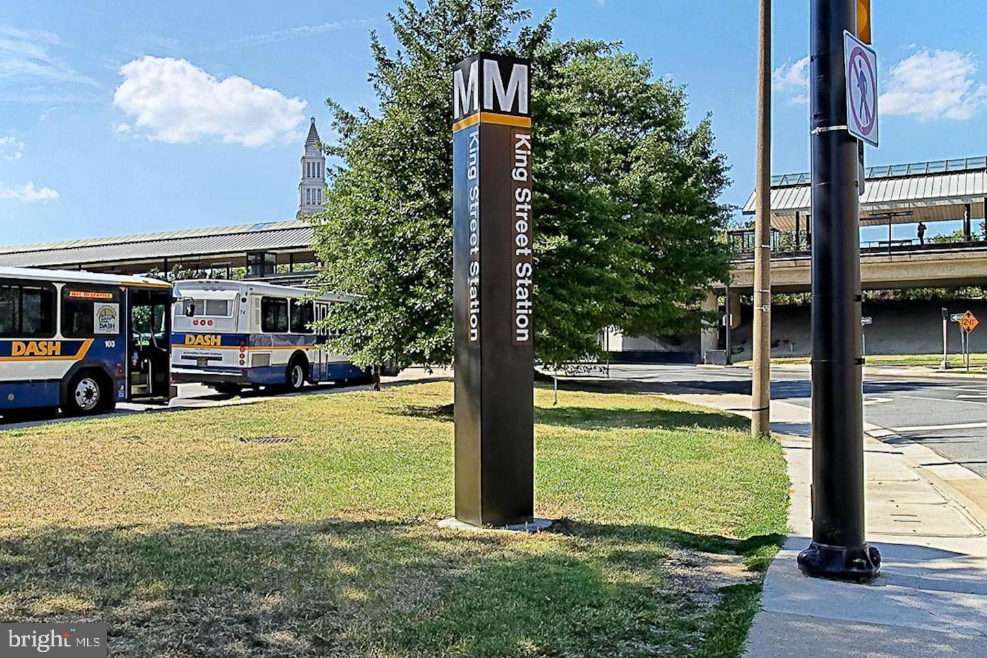 726 S FAYETTE ST #21, ALEXANDRIA, Virginia 22314, 2 Bedrooms Bedrooms, ,1 BathroomBathrooms,Residential,For sale,726 S FAYETTE ST #21,VAAX2051574 MLS # VAAX2051574