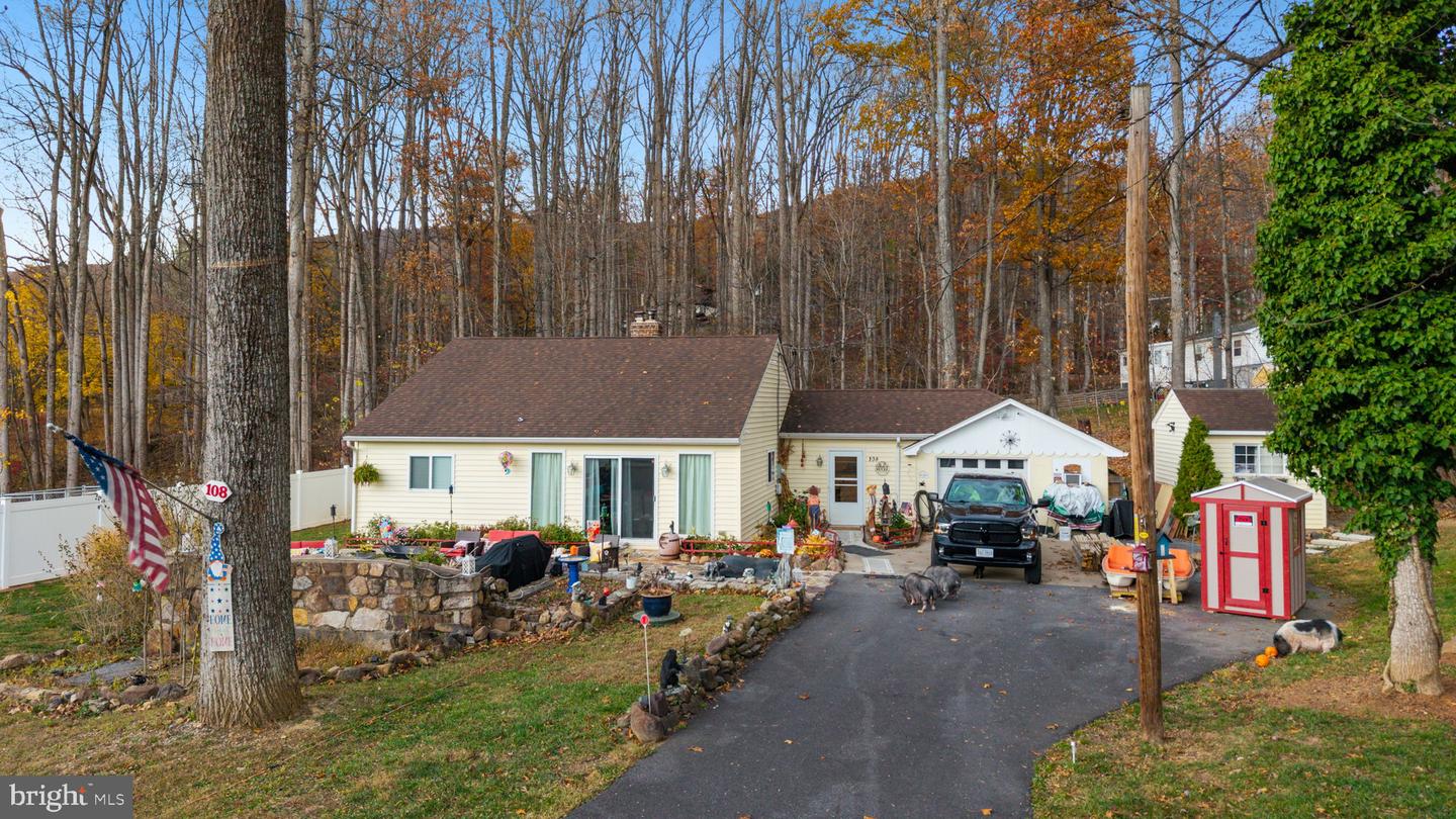 108 CHEYENNE TRL, WINCHESTER, Virginia 22602, 2 Bedrooms Bedrooms, ,1 BathroomBathrooms,Residential,For sale,108 CHEYENNE TRL,VAFV2037924 MLS # VAFV2037924 108 CHEYENNE TRL, WINCHESTER, Virginia 22602, 2 Bedrooms Bedrooms, ,1 BathroomBathrooms,Residential,For sale,108 CHEYENNE TRL,VAFV2037924 MLS # VAFV2037924
