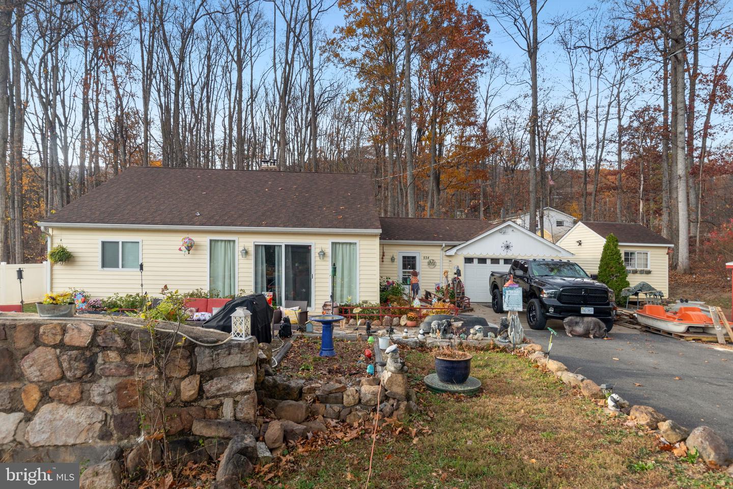 108 CHEYENNE TRL, WINCHESTER, Virginia 22602, 2 Bedrooms Bedrooms, ,1 BathroomBathrooms,Residential,For sale,108 CHEYENNE TRL,VAFV2037924 MLS # VAFV2037924 108 CHEYENNE TRL, WINCHESTER, Virginia 22602, 2 Bedrooms Bedrooms, ,1 BathroomBathrooms,Residential,For sale,108 CHEYENNE TRL,VAFV2037924 MLS # VAFV2037924