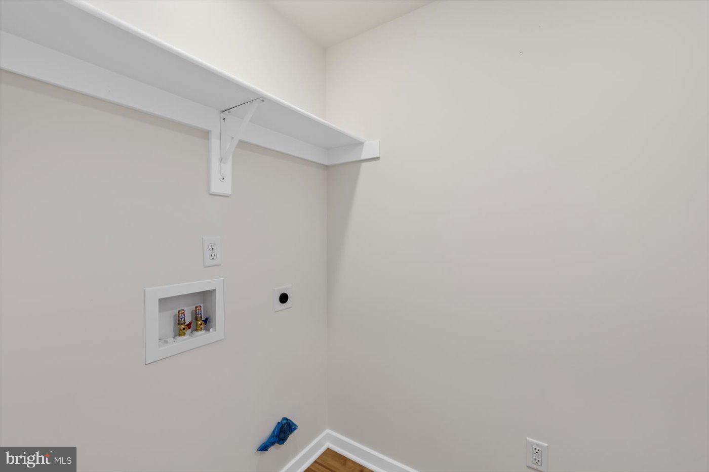 27173 N ANNA DR, RUTHER GLEN, Virginia 22546, 3 Bedrooms Bedrooms, 9 Rooms Rooms,2 BathroomsBathrooms,Residential,For sale,27173 N ANNA DR,VACV2009106 MLS # VACV2009106