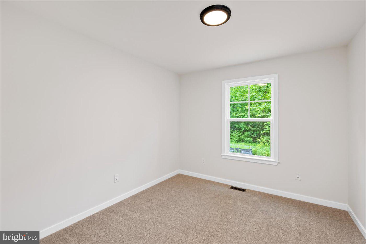 27173 N ANNA DR, RUTHER GLEN, Virginia 22546, 3 Bedrooms Bedrooms, 9 Rooms Rooms,2 BathroomsBathrooms,Residential,For sale,27173 N ANNA DR,VACV2009106 MLS # VACV2009106