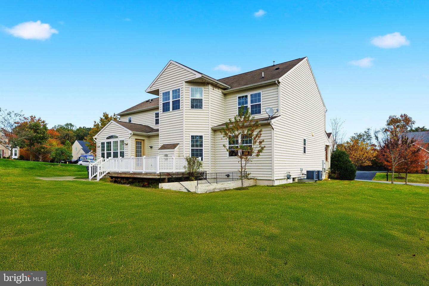 14612 BRIDLE CREEK RD, WOODBRIDGE, Virginia 22193, 6 Bedrooms Bedrooms, ,4 BathroomsBathrooms,Residential,For sale,14612 BRIDLE CREEK RD,VAPW2107610 MLS # VAPW2107610