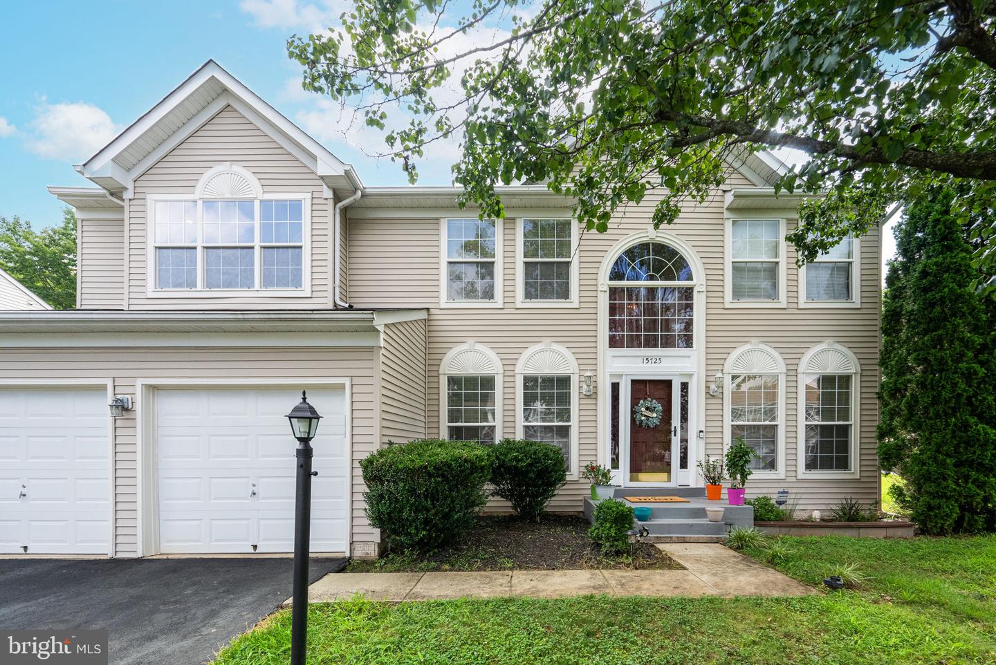 15725 MARBURY HEIGHTS WAY, DUMFRIES, Virginia 22025, 5 Bedrooms Bedrooms, ,3 BathroomsBathrooms,Residential,For sale,15725 MARBURY HEIGHTS WAY,VAPW2107612 MLS # VAPW2107612