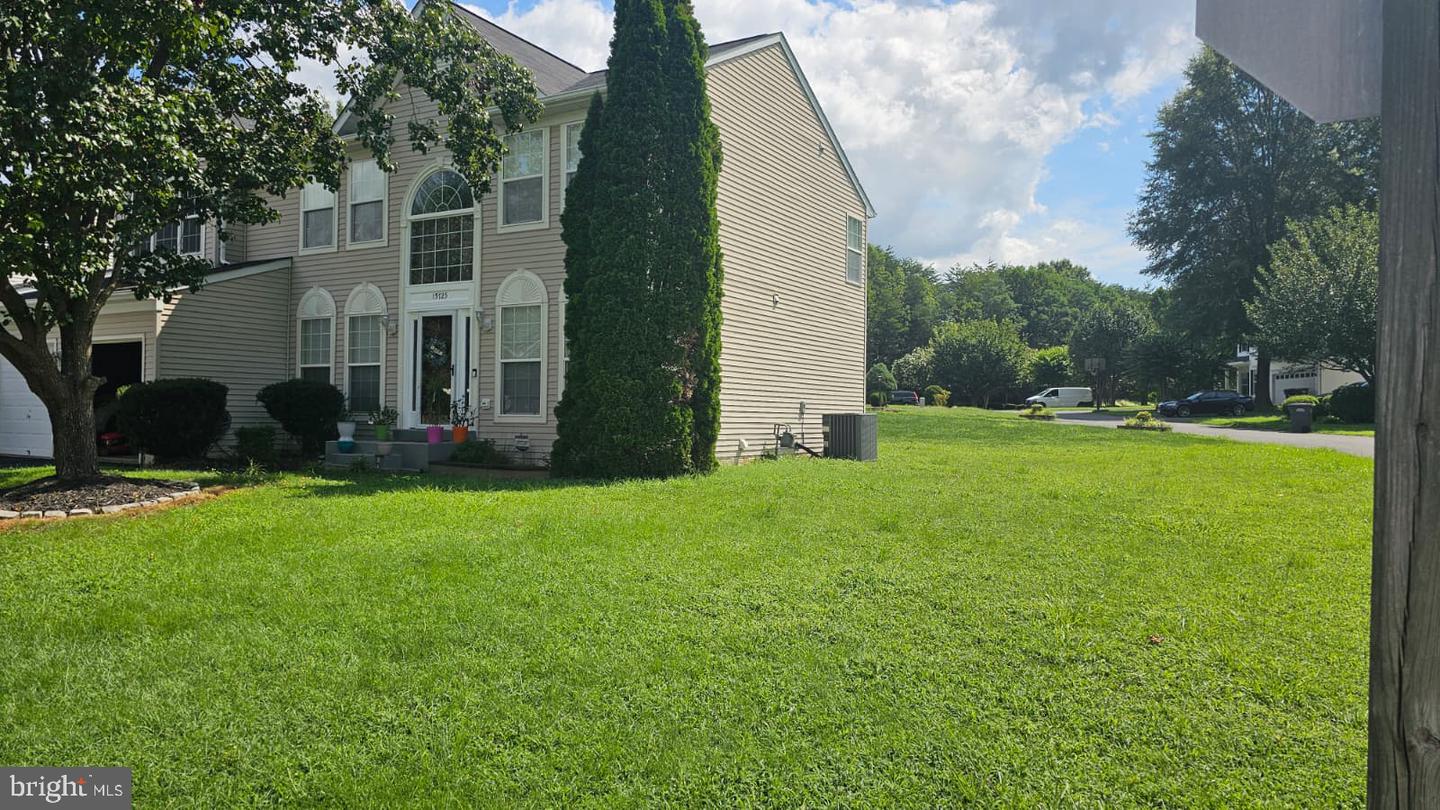 15725 MARBURY HEIGHTS WAY, DUMFRIES, Virginia 22025, 5 Bedrooms Bedrooms, ,3 BathroomsBathrooms,Residential,For sale,15725 MARBURY HEIGHTS WAY,VAPW2107612 MLS # VAPW2107612